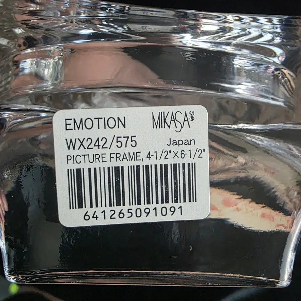 Mikasa Emotion Crystal Picture Frame & Calla Lily Swirl Trumpet Vase NWOT